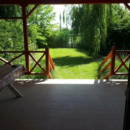 Bekas Nyaralo Holiday home